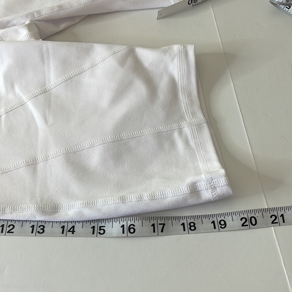 Free People Movement White Biker Baby Shorts Medium NWT - Picture 12 of 14